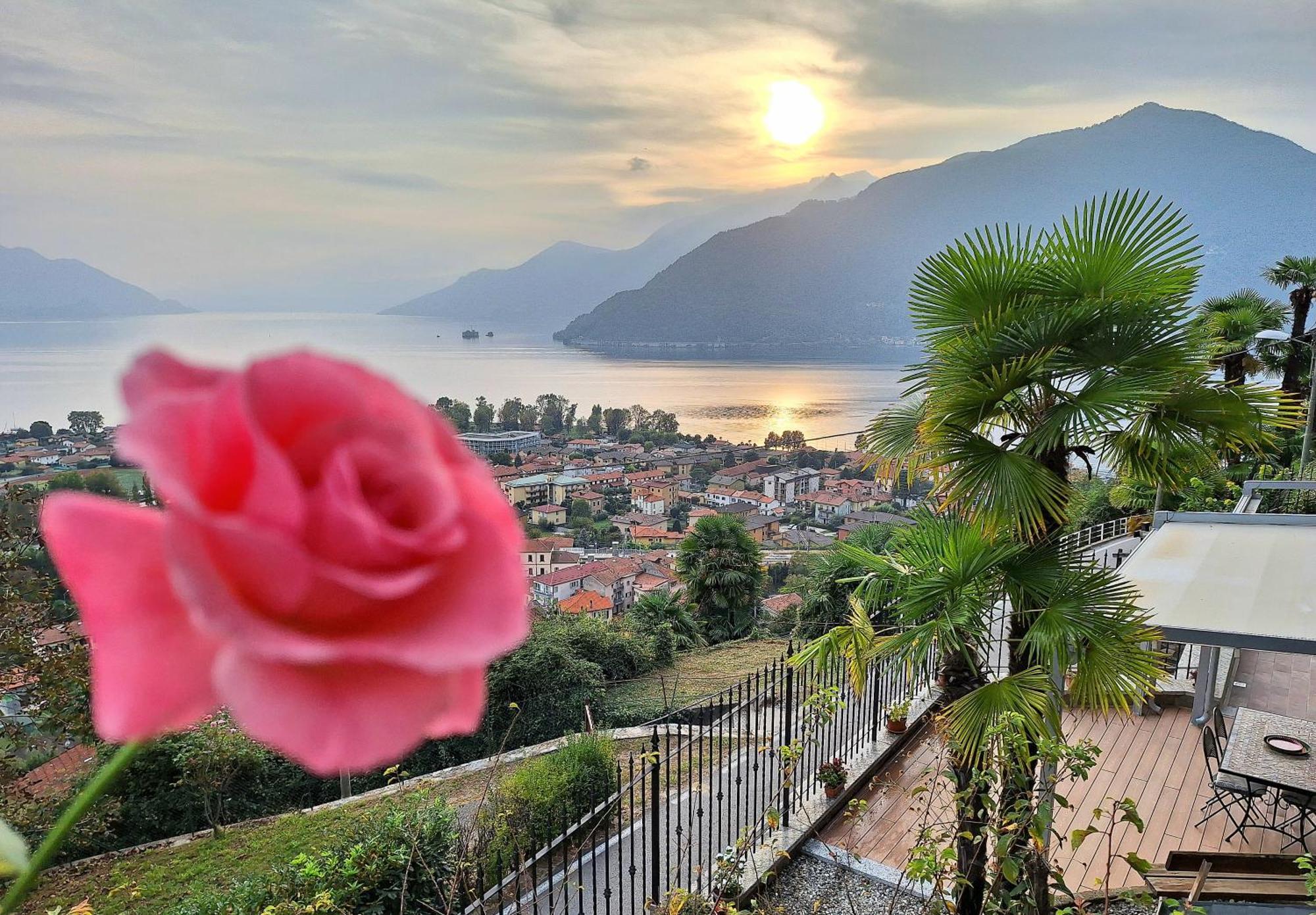 Sole & Lago-Lake Maccagno Exterior photo